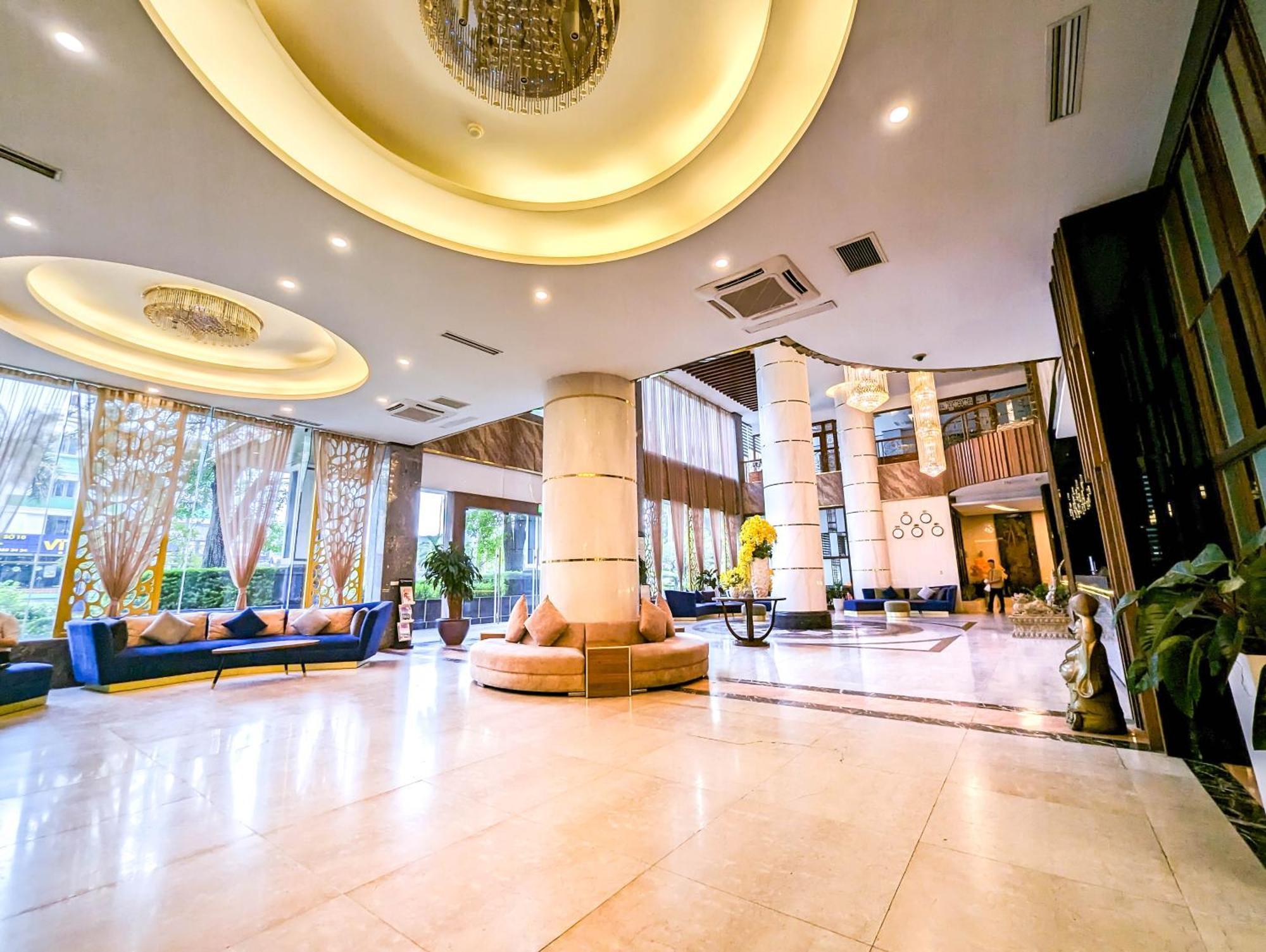 Muong Thanh Grand Xa La Hotel Hanoi Bagian luar foto
