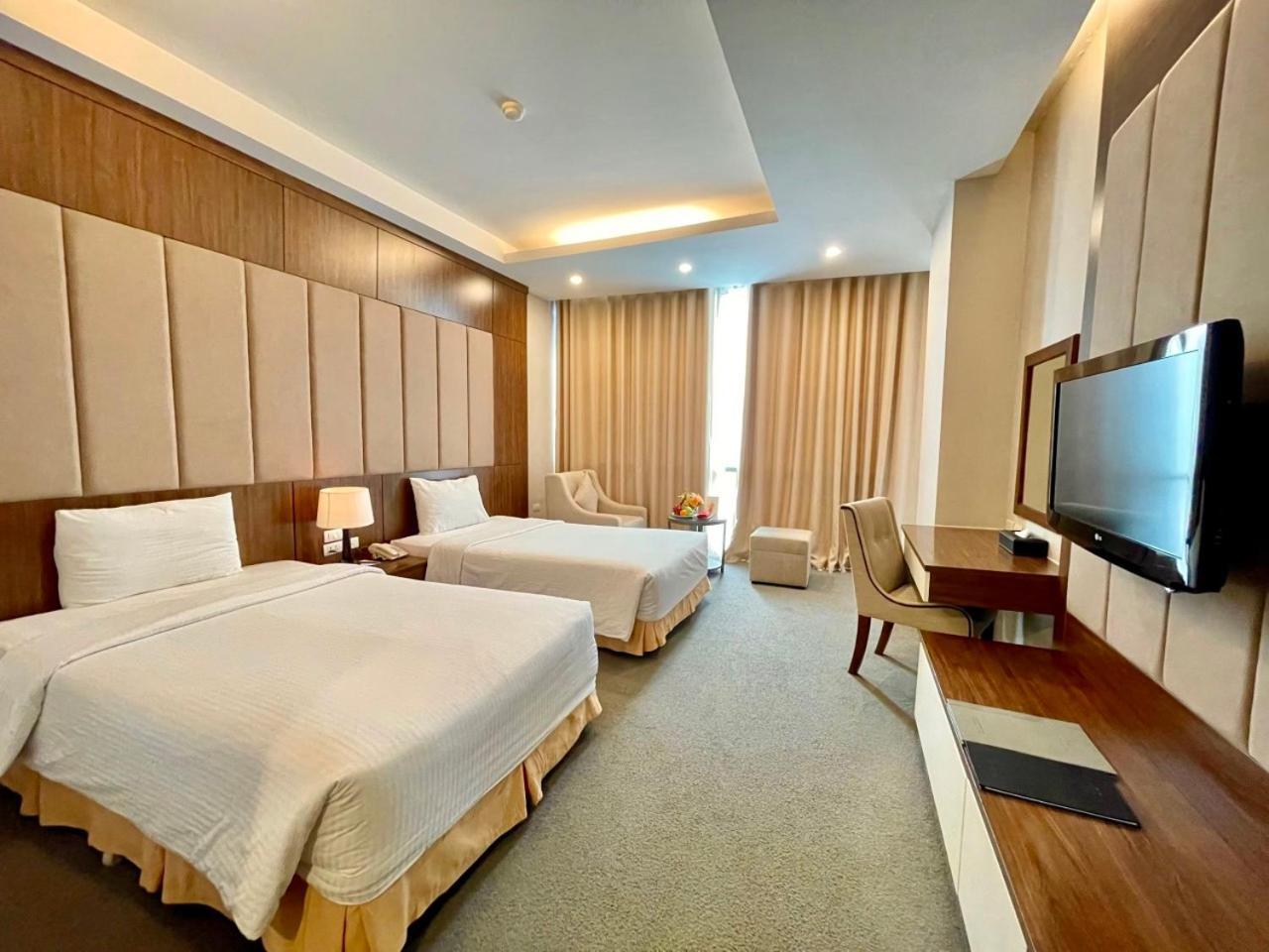 Muong Thanh Grand Xa La Hotel Hanoi Bagian luar foto