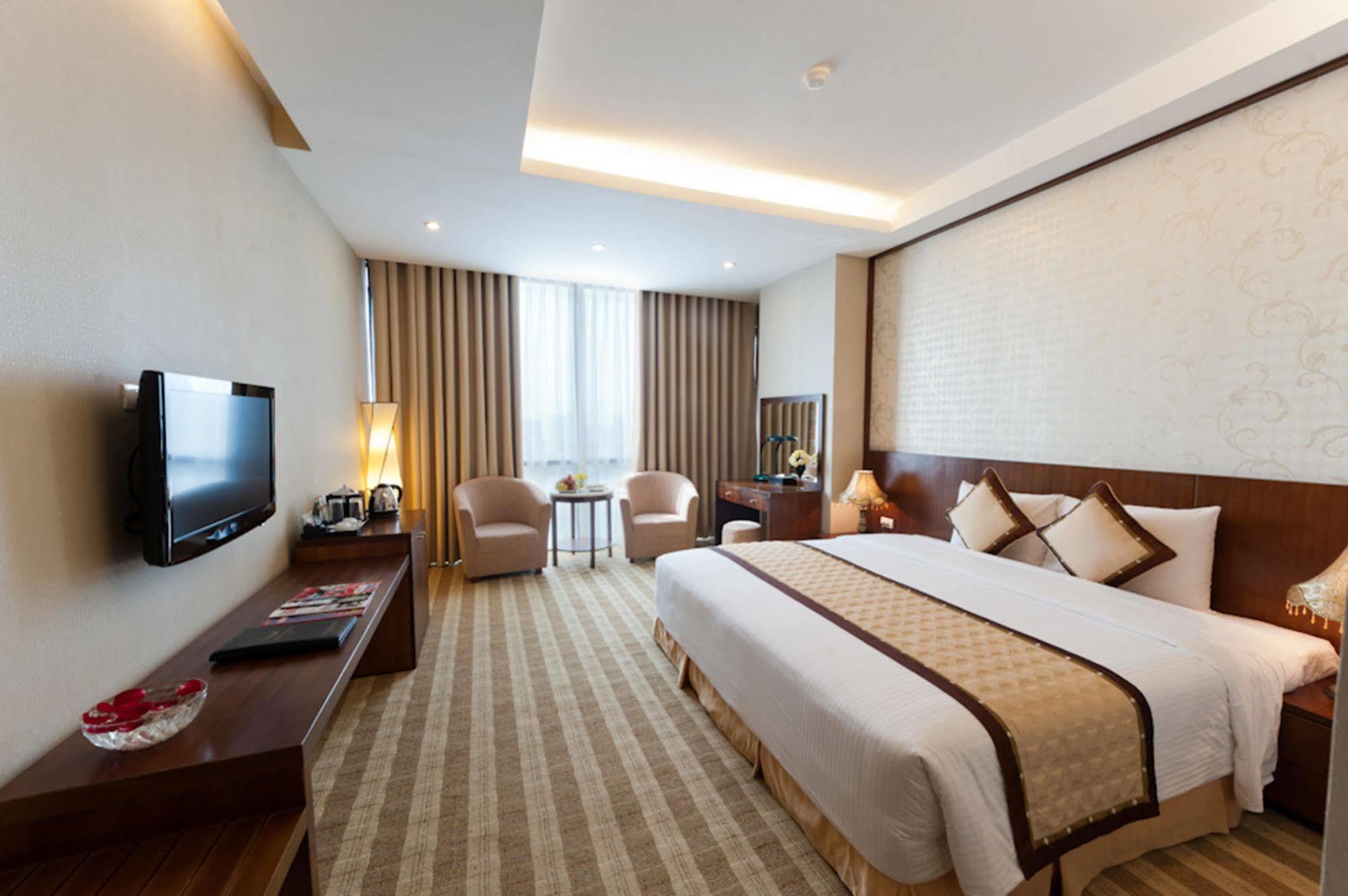 Muong Thanh Grand Xa La Hotel Hanoi Bagian luar foto